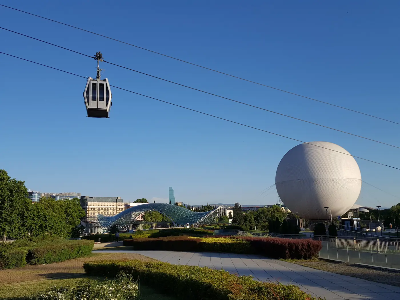 Seilbahn Rike-Park – Narikala