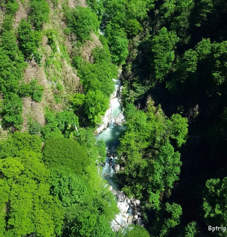 Okatse Canyon Fluss Schlucht Tiefe